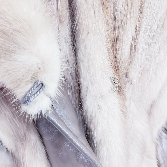 Vintage Tan Mink Leather Trim Coat Mid-Length 1960s Fur Coat - Picture 13 of 15